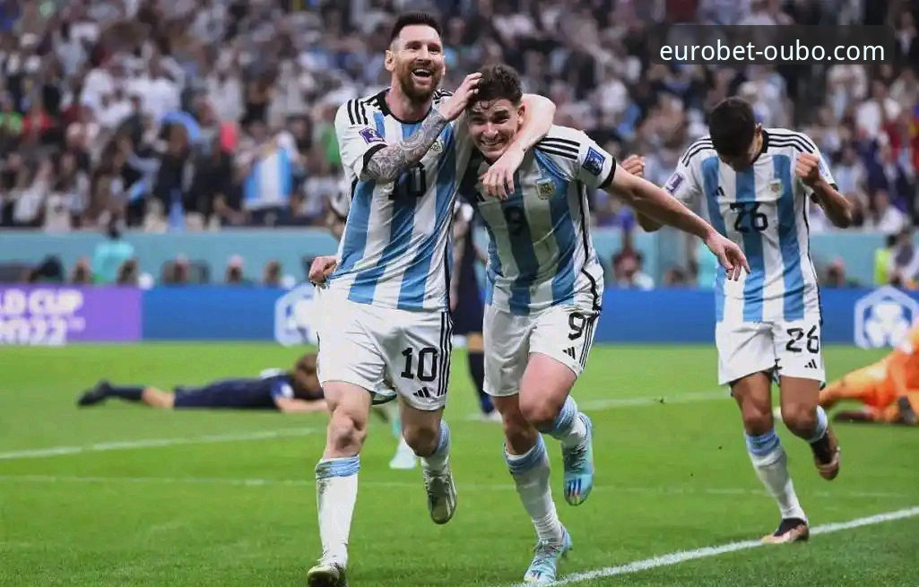 世界杯开赛在即，为何阿根廷的锋线变阵牵动人心？